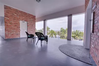 455 Paradise Isle Blvd #402, Hallandale Beach, FL 33009 - Photo 32
