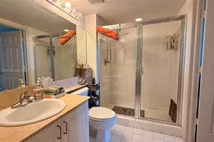 1155 Brickell Bay Dr, Miami, FL 33131 - Photo 28