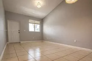 2908 SE 17th Ave, Homestead, FL 33035 - Photo 2