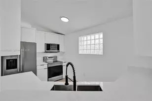 4114 Sapphire St, Weston, FL 33331 - Photo 6