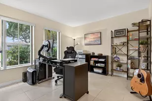370 Carrington Dr, Weston, FL 33326 - Photo 18
