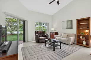 370 Carrington Dr, Weston, FL 33326 - Photo 6