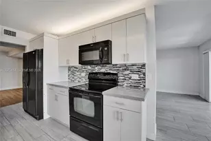 1201 S Ocean Dr, Hollywood, FL 33019 - Photo 14
