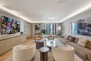 121 NE 5th St, Miami, FL 33132 - Photo 20