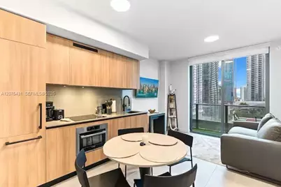 121 NE 5th St #1711, Miami, FL 33132 - Photo 1