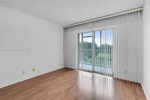 300 SW 134th Way, Pembroke Pines, FL 33027 - Photo 16