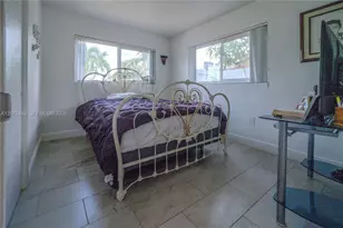 6944 SW 10th Ct, Pembroke Pines, FL 33023 - Photo 16