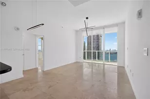 31 SE 5th St, Miami, FL 33131 - Photo 4