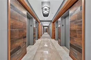 31 SE 5th St, Miami, FL 33131 - Photo 52