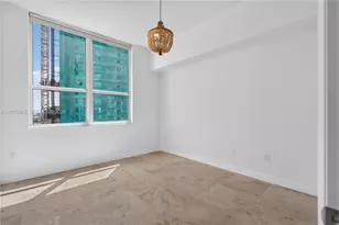 31 SE 5th St, Miami, FL 33131 - Photo 24