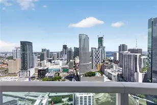 31 SE 5th St, Miami, FL 33131 - Photo 22