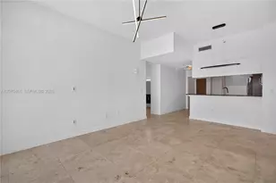 31 SE 5th St, Miami, FL 33131 - Photo 32