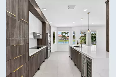 1800 NW 78th Ave, Pembroke Pines, FL 33024 - Photo 32