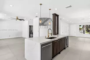 1800 NW 78th Ave, Pembroke Pines, FL 33024 - Photo 36