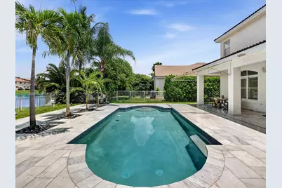 1800 NW 78th Ave, Pembroke Pines, FL 33024 - Photo 4