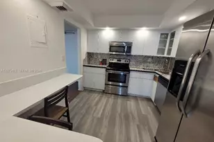 18021 Biscayne Blvd, Aventura, FL 33160 - Photo 2