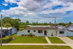 4212 SW 98th Ave, Miami, FL 33165 - Photo 1