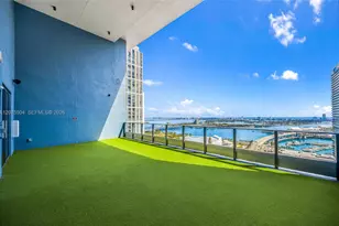 121 NE 5th St, Miami, FL 33132 - Photo 40