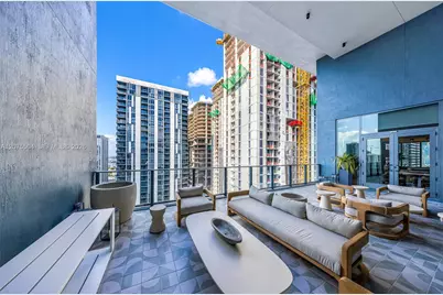 121 NE 5th St #707, Miami, FL 33132 - Photo 32