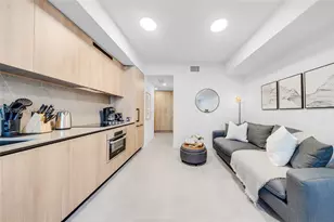 121 NE 5th St, Miami, FL 33132 - Photo 6