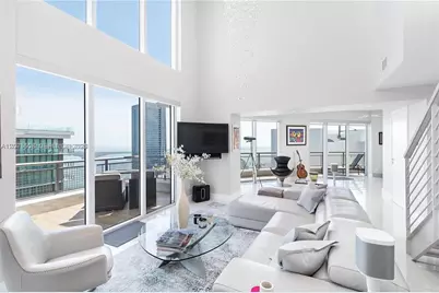 60 SW 13th St #5210, Miami, FL 33130 - Photo 4