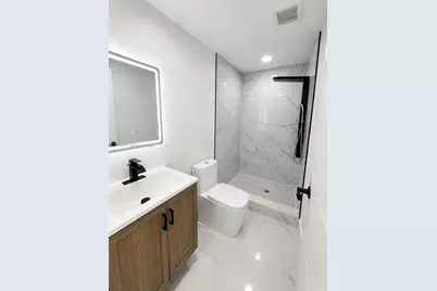 7239 NW Third St, Miami, FL 33126 - Photo 34