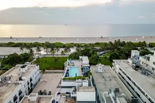 1060 Ocean Dr, Miami Beach, FL 33139 - Photo 2