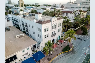 1060 Ocean Dr #D204, Miami Beach, FL 33139 - Photo 4