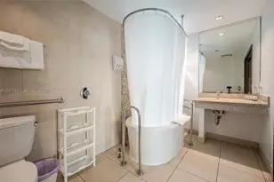1060 Ocean Dr, Miami Beach, FL 33139 - Photo 20
