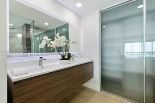 1040 Biscayne Blvd, Miami, FL 33132 - Photo 18