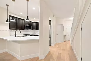 355 SW 121st Ave, Pembroke Pines, FL 33025 - Photo 8