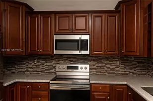 1484 24th Ct, Homestead, FL 33035 - Photo 10