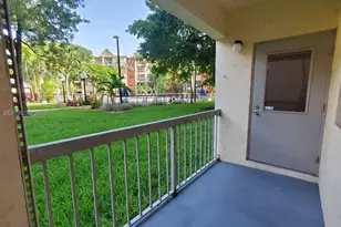 8160 Geneva Ct, Doral, FL 33166 - Photo 16