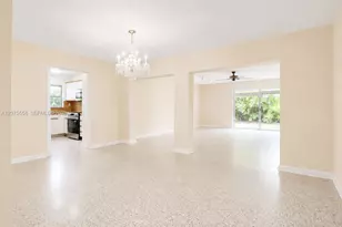 3115 Village Green Dr, Miami, FL 33175 - Photo 8