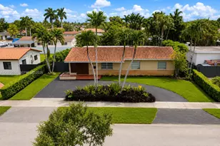 3115 Village Green Dr, Miami, FL 33175 - Photo 2