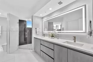 3370 Hidden Bay Dr, Aventura, FL 33180 - Photo 38