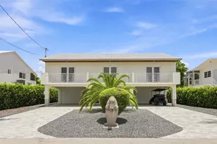 203 Gulfview Dr, Islamorada, FL 33036 - Photo 2