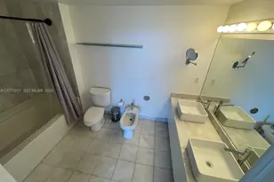 601 NE 36th St, Miami, FL 33137 - Photo 6