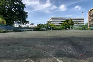 8363 Lake Dr, Doral, FL 33166 - Photo 18