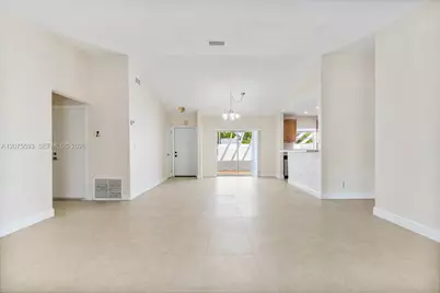18465 SW 89th Ct, Cutler Bay, FL 33157 - Photo 6