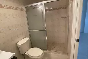 200 Golden Isles Dr, Hallandale Beach, FL 33009 - Photo 42