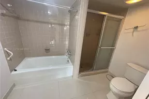 200 Golden Isles Dr, Hallandale Beach, FL 33009 - Photo 16