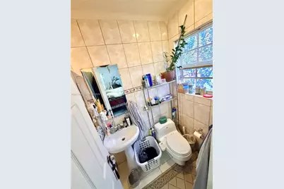951 NE 115th St, Biscayne Park, FL 33161 - Photo 10