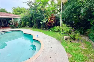 951 NE 115th St, Biscayne Park, FL 33161 - Photo 34