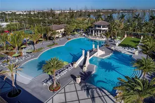 8945 NW 98th Ave, Doral, FL 33178 - Photo 10