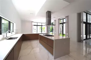 16600 Sunset Way, Weston, FL 33326 - Photo 12