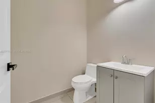 10204 NW 86th St, Doral, FL 33178 - Photo 32