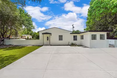 360 NW 179th Ter, Miami Gardens, FL 33169 - Photo 2