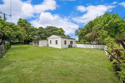 360 NW 179th Ter, Miami Gardens, FL 33169 - Photo 26
