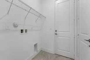 18911 SW 317th Ter, Homestead, FL 33030 - Photo 24